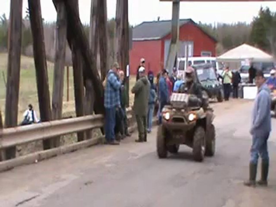 Pollett River Run & Mud Bog 2010 Elgin, New Brunswick video Dailymotion