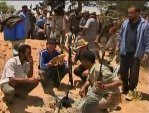 إشتباكات بين الثوار وقوات القذافي في مصراته