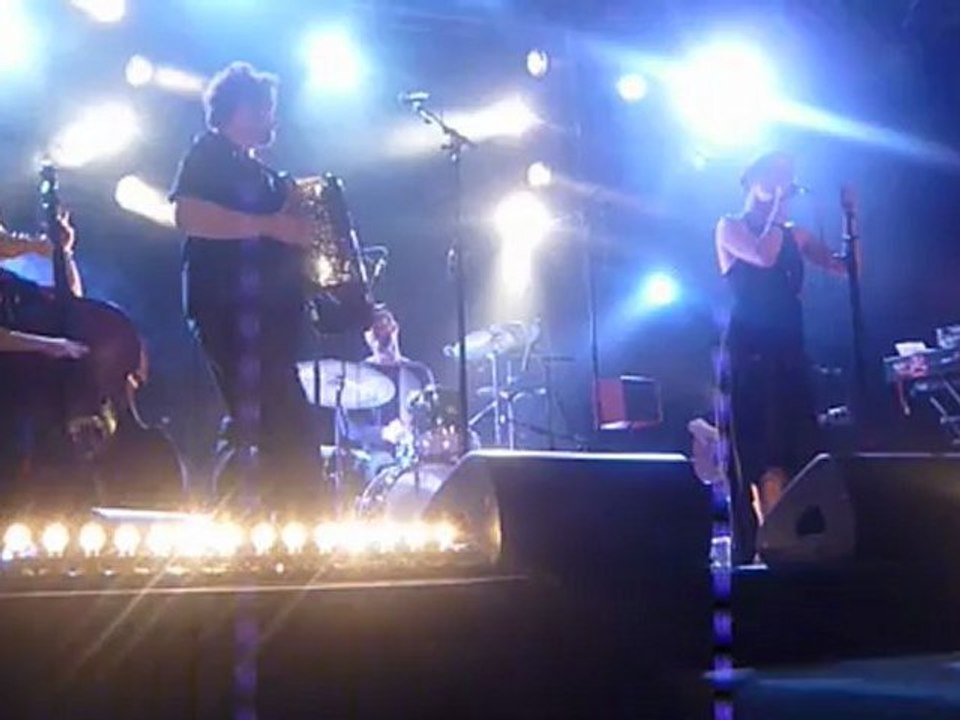 Nicolas Joseph et Yas & the lightmotiv