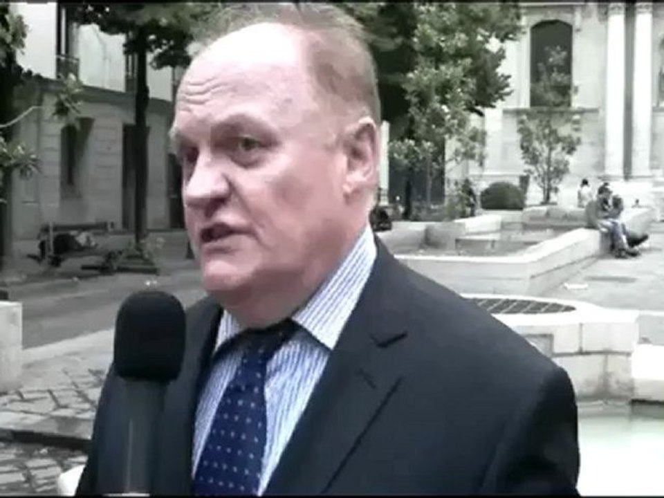 F. Asselineau commente l'abstention historique du premier tour des législatives