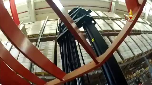 Cavezzo (MO) - Terremoto - Recupero materiale biomedicale 1 (18.06.12)