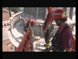Mantova - Terremoto - Intervento su Basilica Santa Barbara 01 (18.06.12)