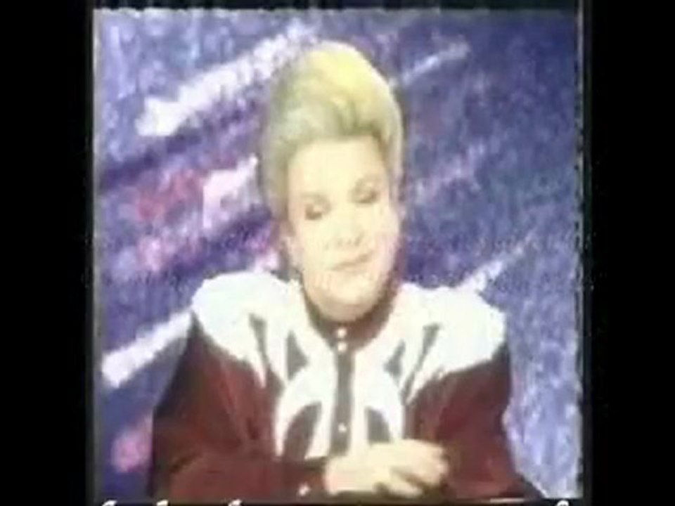 Dediler zamanla hep azalırmış sevgiler - Zeki Müren