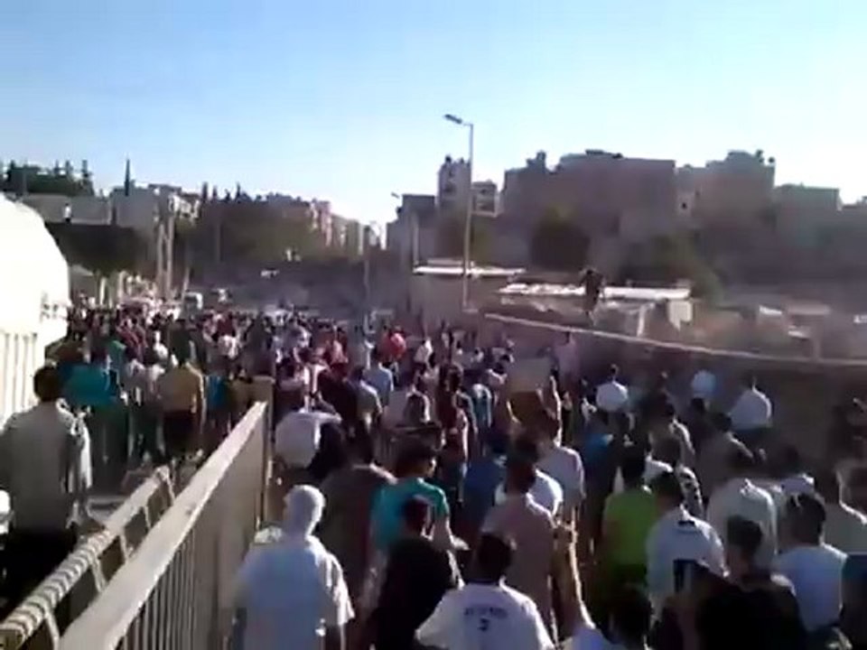 Syria فري برس حلب  تشييع الشهيد أحمد ستر،عودة المشيعين إلى السكري 19 6 2012 Aleppo