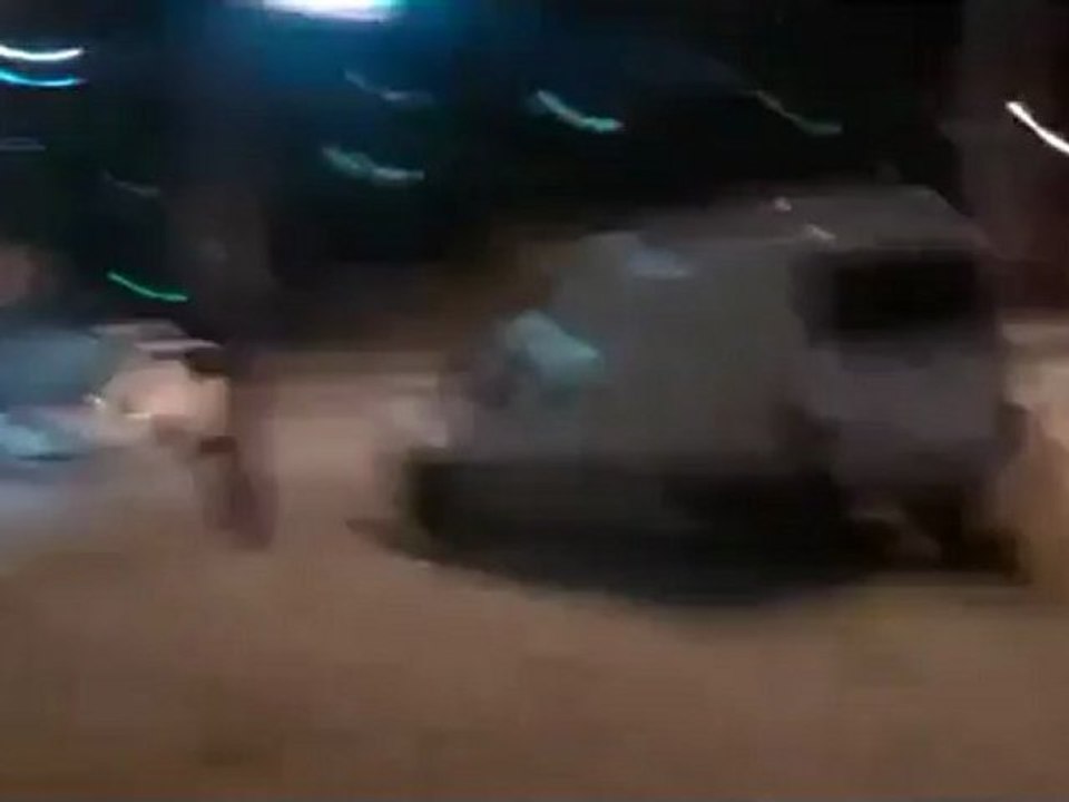 Syria فري برس حلب صلاح الدين إطلاق الرصاص على المتظاهرين 19 6 2012 Aleppo