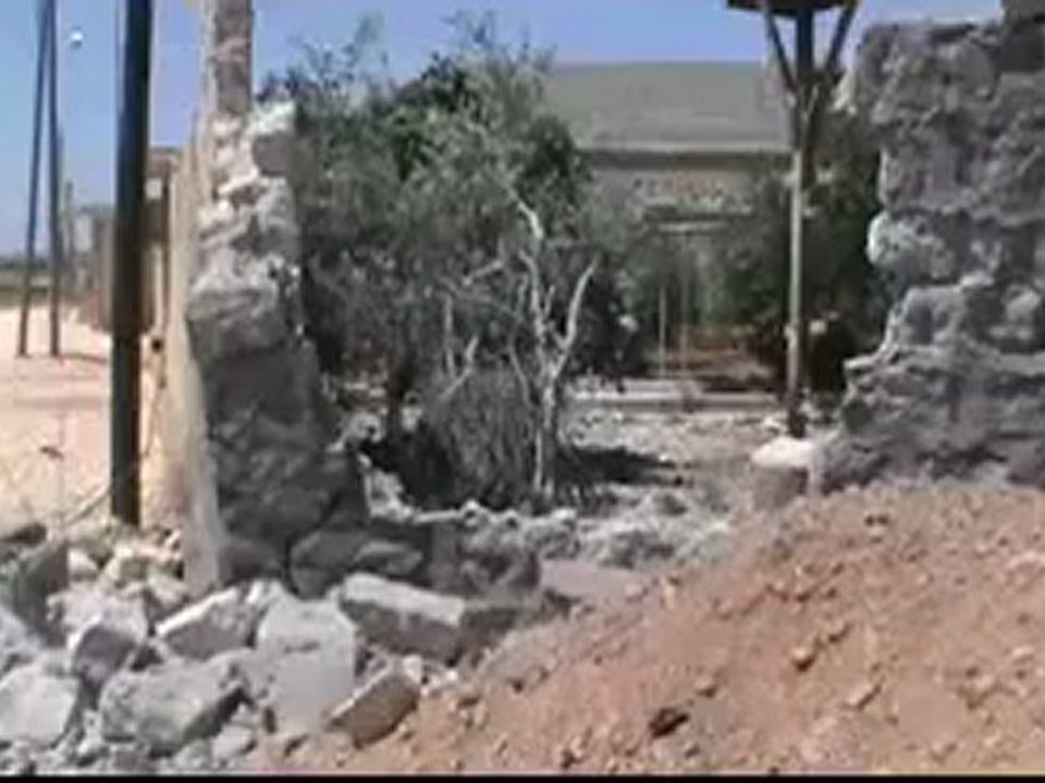 Syria فري برس حلب حيان اثار الدمار الذي خلفته القذائف الصاروخية19 6 2012 ج7 Aleppo