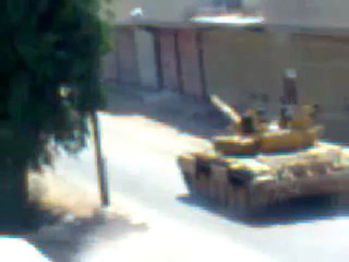 Syria فري برس  دمشق اقتحام الجيش الاسدي لحي القدم 18 6 2012  ج1 Damascus