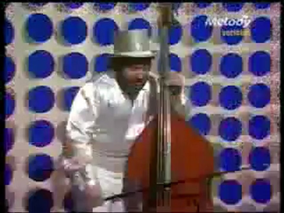 --Joe Dassin (74)-- "" les plus belles années de ma vie + fais moi de l'electricitè""