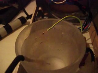 Electrolyse Tesla ( X.Biswas & S.Larrère)