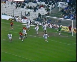 1986.12.21: Valencia CF 1 - 0 UE Figueres (Resumen)