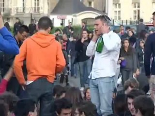 En 2011 un apéro facebook sous haute surveillance