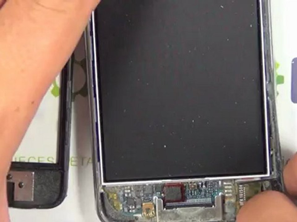 tutoriel ipod touch 2 et 3 changer écran vitre tactile HD démontage + remontage