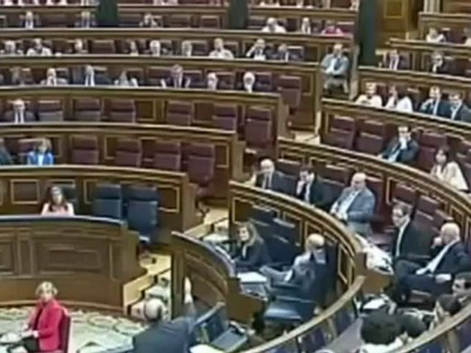 Sesión de control: Odón Elorza cabrea a Montoro