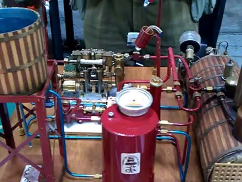 Machine à vapeur