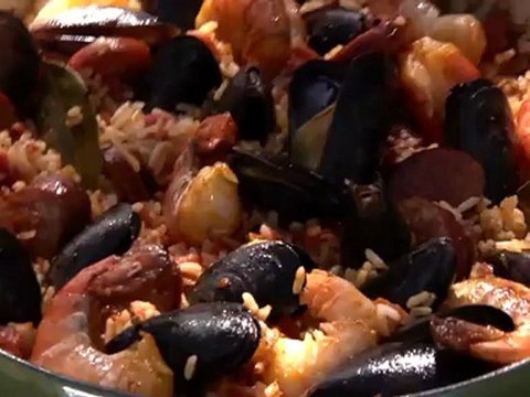 Barbecued Spanish Rice with Sausage and Mussels Recipe