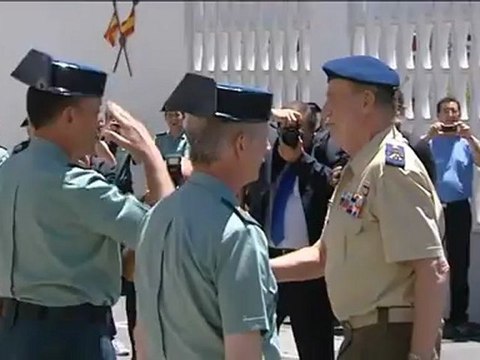 Don Juan Carlos en Algeciras, para apoyar a los pescadores y a la Guardia Civil
