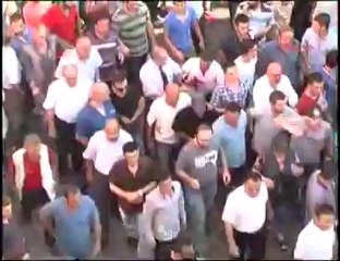 Bakana şehit cenazesinde protesto