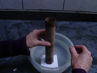 Prova da bolinha flutuante sendo feita