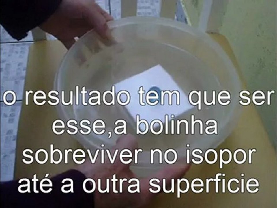 prova da bolinha flutuante