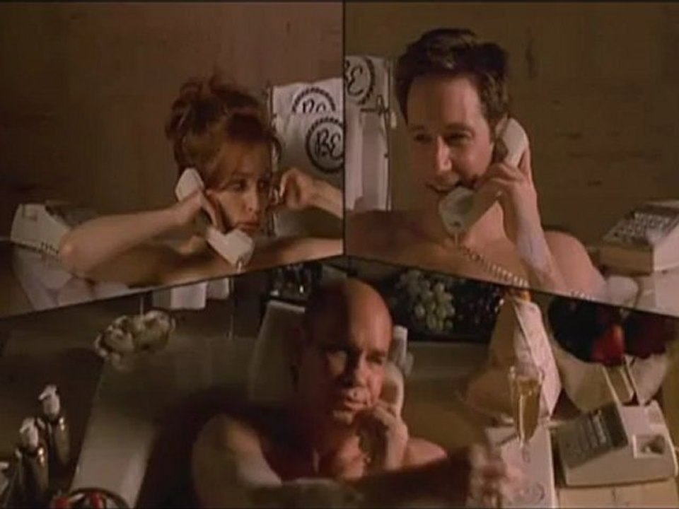 Arquivo X - Scully, Mulder e Skinner na banheira