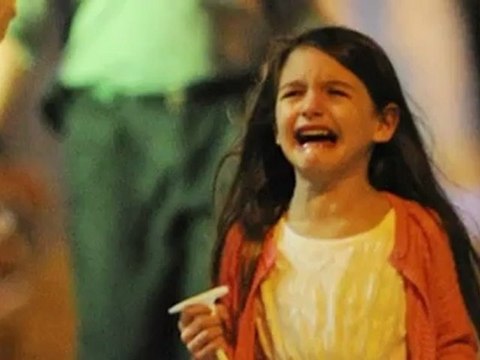 Suri Cruise Screams For Ice Cream