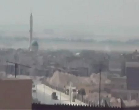 Syria فري برس حماه المحتلة قصف على حي جنوب الملعب ومشاعه في مدينة حماة 20 6 2012 Hama
