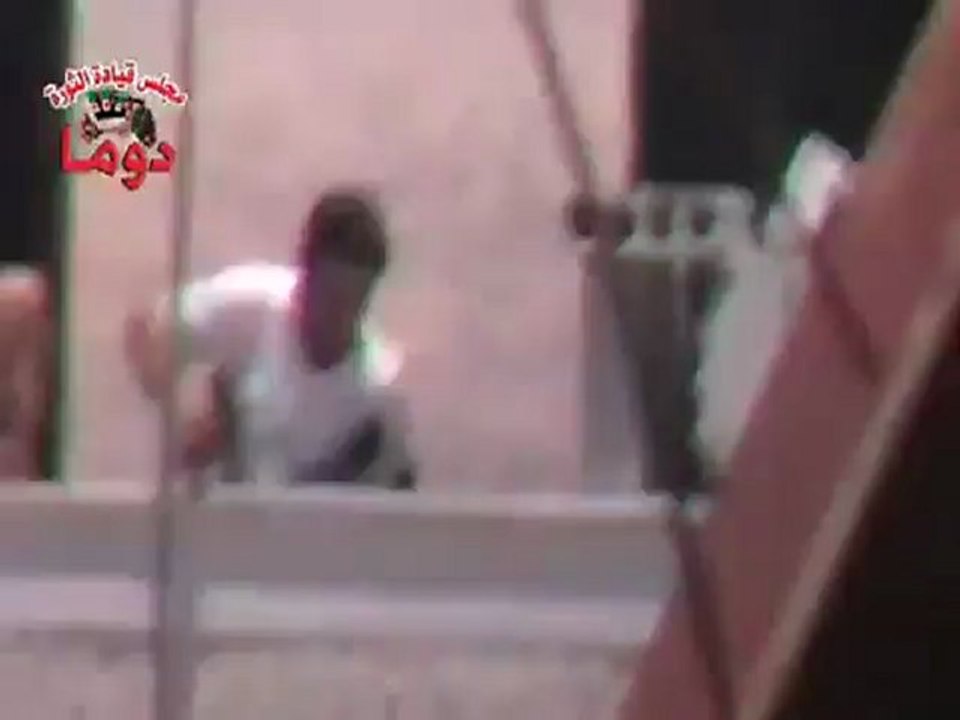Syria فري برس ريف دمشق دوما هام رصد قاتلي الأطفال و عبيد بشار في مدينة دوما 20 6 2012 Damascus