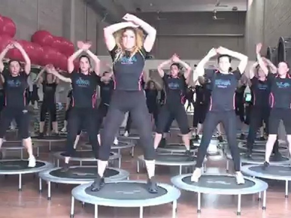 Monya fitness Zumba la perfetta unione tra ginnastica aerobica nei movimenti e la danza latina
