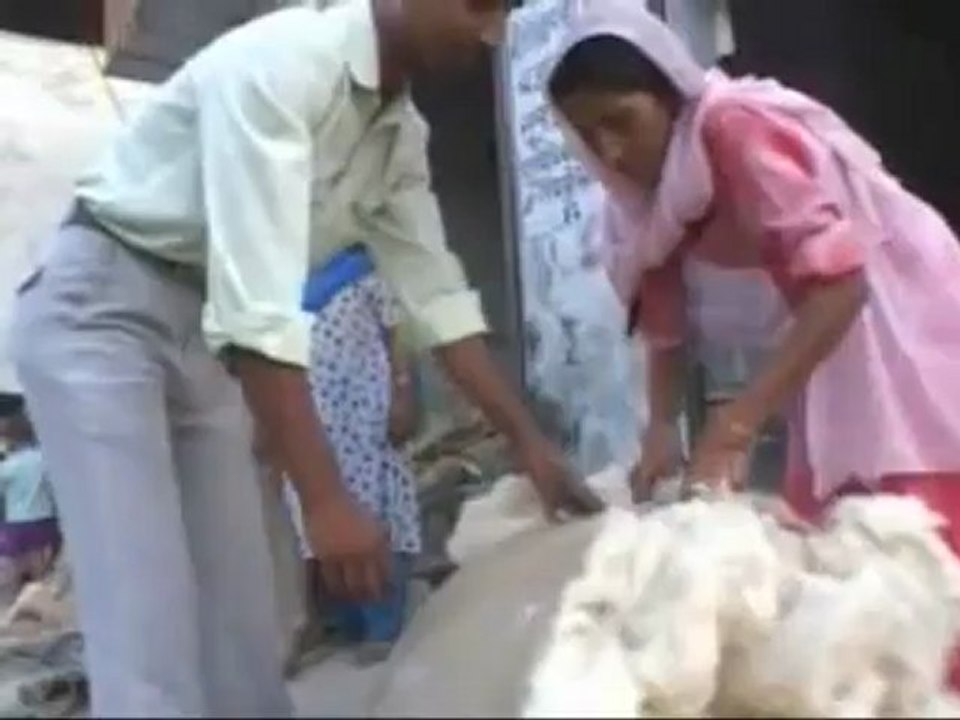 wool-sourcing-weaving