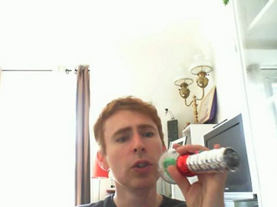 Wiwi égratigne "te revoir" d'Eiffel