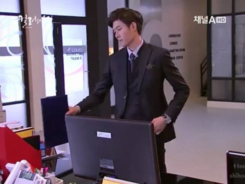 CW.Ep11-001