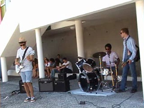 04 - SYRF adn Look - Mardy Bum (Arctic Monkeys cover)