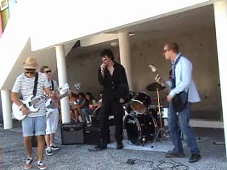 06 - SYRF and Look - Molly's lips (2nd Version) (The Vaselines cover)