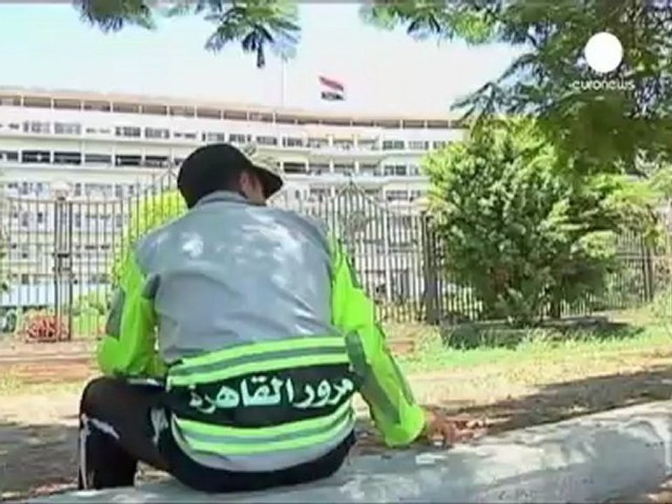 Les Egyptiens toujours dans l'attente