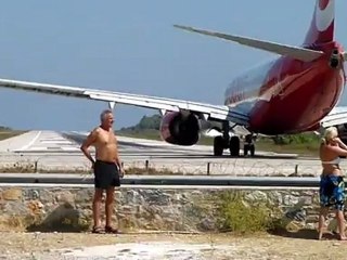 extreme jet blast skiathos airport -money-fortune.org