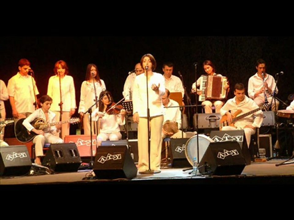 Sesliderdim GiRiŞLeRİ www.sesliderdim.com sesliderdim.comwww.dailymotion.com Bugün Güzellerin Şahını Gördüm - YouTube