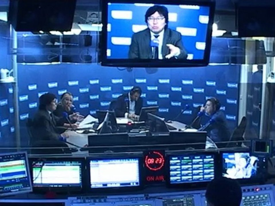 Placé "surpris" par l'éviction de Bricq