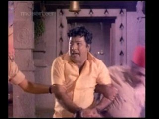 Superb Action Scene From Enga Pattan Sothu