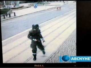 Imágenes de Breivik tras colocar la bomba en Oslo