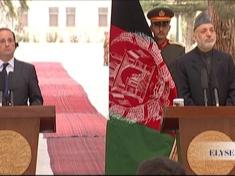 Conférence de presse conjointe avec M. Hamid KARZAI à Kaboul