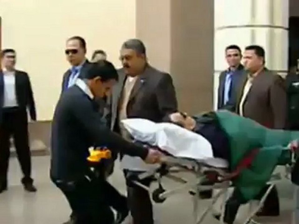 مبارك في حالة موت سريري