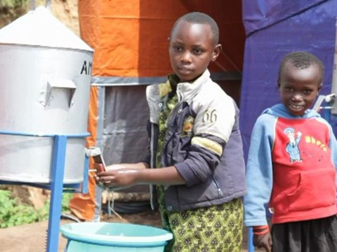 Rwanda struggles to cope with Congolese refugees
