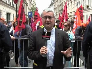 Manifestacion sindicatos franceses frente el Ministerio de Trabajo(190612)