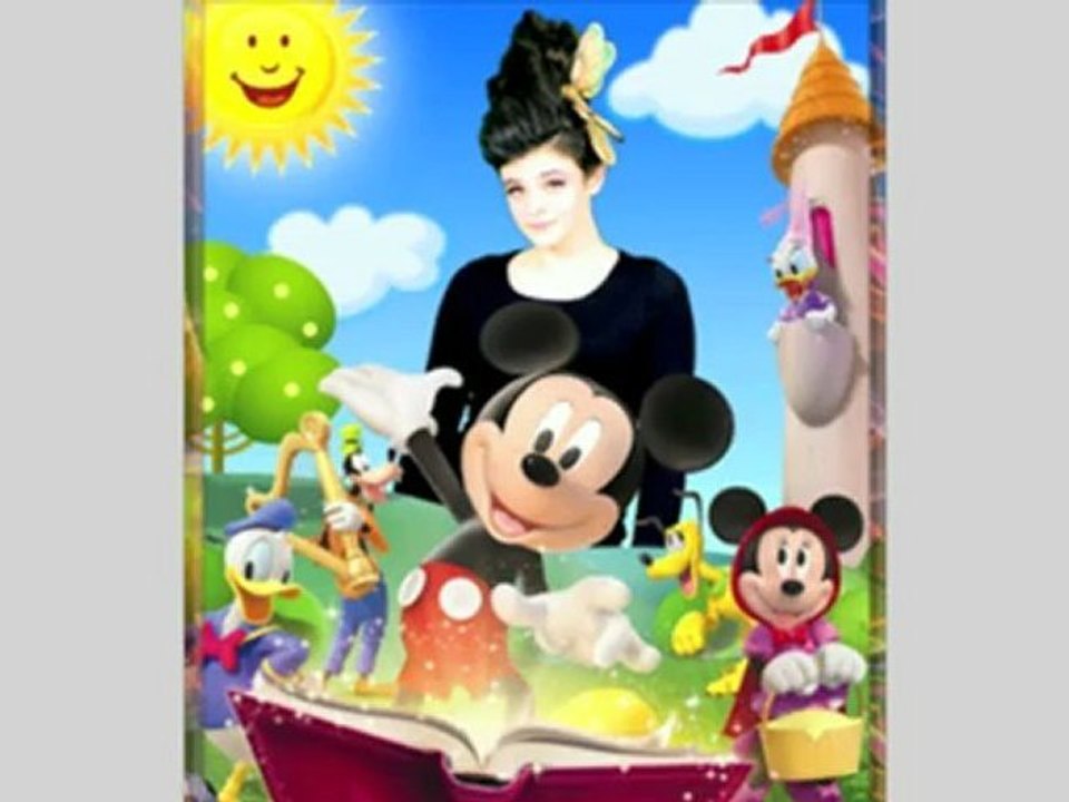 Green-screen party photo favors