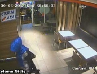 Mc Donalds'a bırakılan bomba güvenlik kamerasında