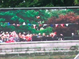 Allez viens, on est bien làààà!