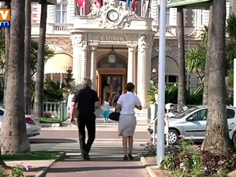 Le Qatar achète les hôtels de luxe français