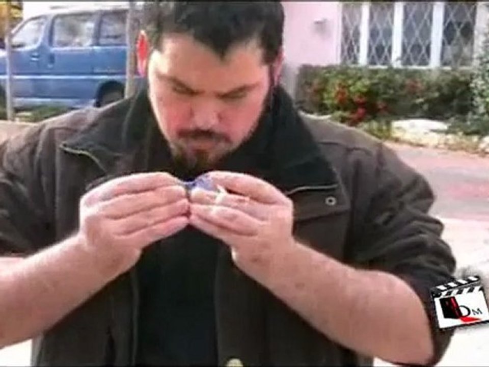 biting cards