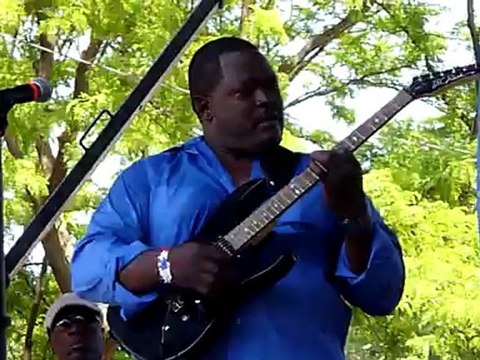 Chicago Blues Fest on 6-8-12 @ 1:48 PM