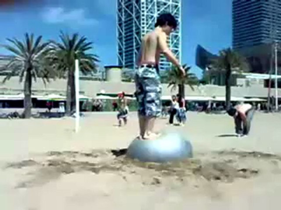 Gymnastikball Faceplant